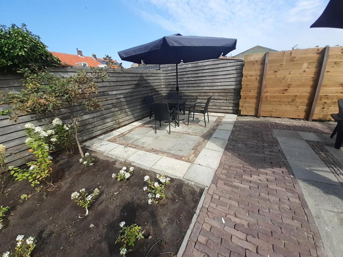 Huize De Koeie Hotel Westkapelle Exterior foto